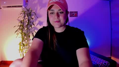 Laura online show from 12/19/24, 12:13