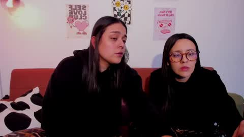 Laura online show from 07/13/26, 12:24