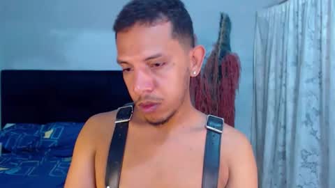 Snapshot of mrchrisdaniel chatting on 05/08/26, 12:05 Christtofer online show from 05/08/26, 12:05