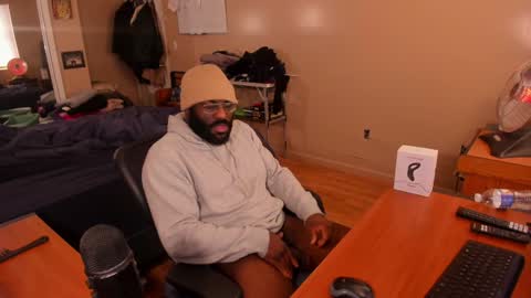 Snapshot of mrchuckdailyxxx chatting on 12/23/24, 01:24 Chuck Daily online show from 12/23/24, 01:24