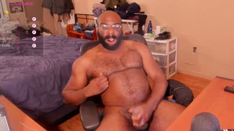 Snapshot of mrchuckdailyxxx chatting on 01/01/25, 08:45 Chuck Daily online show from 01/01/25, 08:45