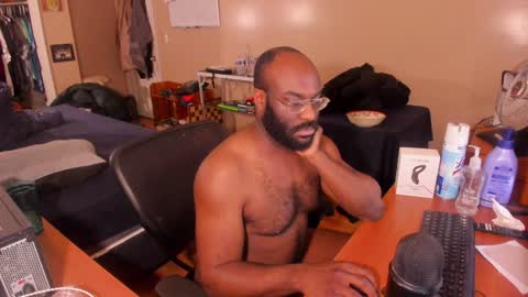 Snapshot of mrchuckdailyxxx chatting on 01/30/25, 05:09 Chuck Daily online show from 01/30/25, 05:09