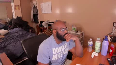 Snapshot of mrchuckdailyxxx chatting on 02/10/25, 01:24 Chuck Daily online show from 02/10/25, 01:24
