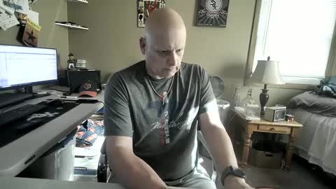 MrClean55 online show from 10/03/25, 09:23