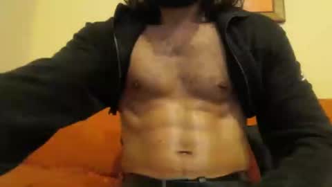 Snapshot of mrdeco8o chatting on 10/15/25, 08:53 I am online show from 10/15/25, 08:53