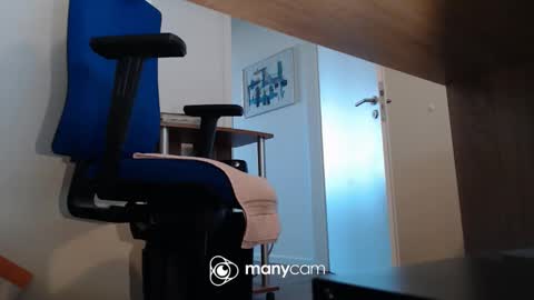 Snapshot of mrduplo1975 chatting on 02/21/25, 01:55 MrJohnsen1975 online show from 02/21/25, 01:55