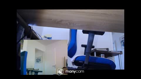 Snapshot of mrduplo1975 chatting on 08/02/26, 02:37 MrJohnsen1975 online show from 08/02/26, 02:37