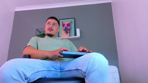 Mr Fox online show from 05/26/26, 07:32