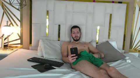 Snapshot of mrfranco_vc chatting on 05/16/26, 02:52 Andy online show from 05/16/26, 02:52