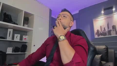 Snapshot of mrfrank_tattoo chatting on 09/11/25, 11:54 MrFrank. online show from 09/11/25, 11:54