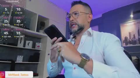 Snapshot of mrfrank_tattoo chatting on 10/28/25, 11:58 MrFrank. online show from 10/28/25, 11:58