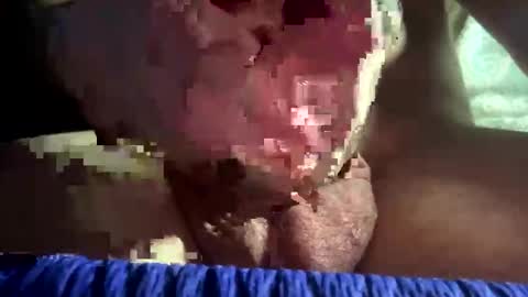 Snapshot of mrfreaky1996 chatting on 11/22/25, 01:21 mrfreaky1996 online show from 11/22/25, 01:21