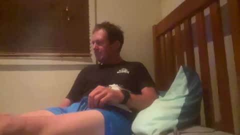 Snapshot of mrgray11xxx chatting on 02/23/25, 01:21 mrgray11xxx aussie online show from 02/23/25, 01:21