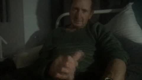 Snapshot of mrgray11xxx chatting on 09/25/25, 01:15 mrgray11xxx aussie online show from 09/25/25, 01:15