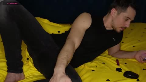 Snapshot of mrgreeneyes01 chatting on 02/08/25, 03:21 juan luis online show from 02/08/25, 03:21