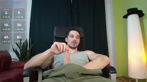 Snapshot of mrgreeneyes01 chatting on 02/26/25, 03:08 juan luis online show from 02/26/25, 03:08