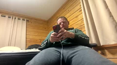 Snapshot of mrhandsome_1 chatting on 06/05/26, 01:06 mrhandsome_1 online show from 06/05/26, 01:06