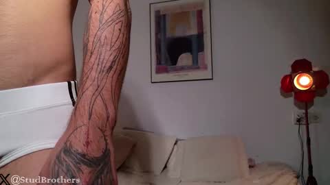 Juan online show from 10/11/25, 04:16