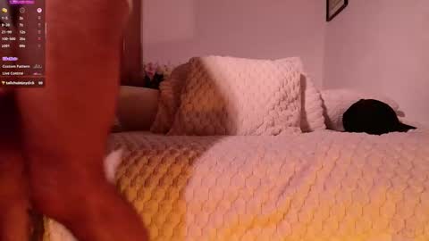 Juan online show from 10/24/25, 06:43