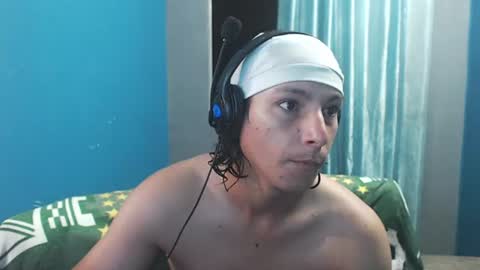 Snapshot of mrkingsaintx chatting on 07/21/26, 02:03 DEIVI online show from 07/21/26, 02:03