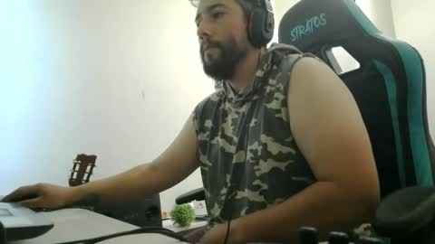 Snapshot of mrlilnice chatting on 02/07/26, 10:30 mrlilnice online show from 02/07/26, 10:30