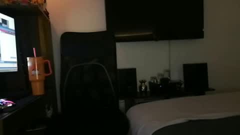 mrmiss_dannys online show from 03/04/25, 03:11