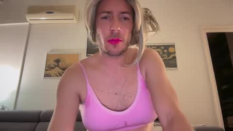 TaleOfLaura online show from 12/22/25, 03:47