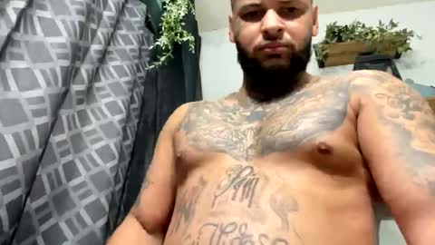 mrnineinch1995 online show from 02/23/26, 01:47