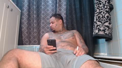 Snapshot of mrnineinch1995 chatting on 05/09/26, 03:39 mrnineinch1995 online show from 05/09/26, 03:39