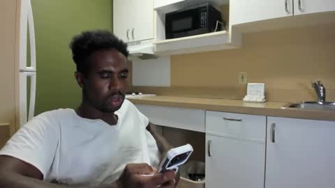 mromg007 online show from 11/06/25, 02:29