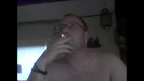 Snapshot of mrosenth81 chatting on 05/10/26, 05:51 mrosenth81 online show from 05/10/26, 05:51