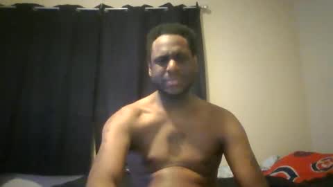 Snapshot of mroutla chatting on 06/10/26, 05:28 shaun online show from 06/10/26, 05:28