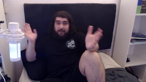 Snapshot of mrpuffymen chatting on 03/09/26, 09:35 MrPuffy online show from 03/09/26, 09:35