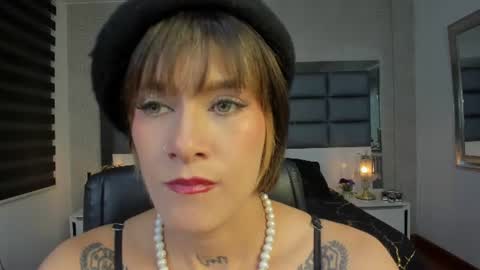 Regina online show from 07/11/26, 04:26