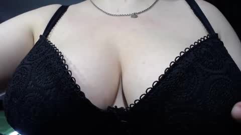 Snapshot of mrs_smith__ chatting on 12/24/24, 06:55 mrs_smith__ online show from 12/24/24, 06:55
