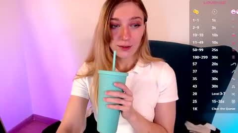 Snapshot of mrs_squirtling chatting on 06/11/26, 03:04 Barbie online show from 06/11/26, 03:04