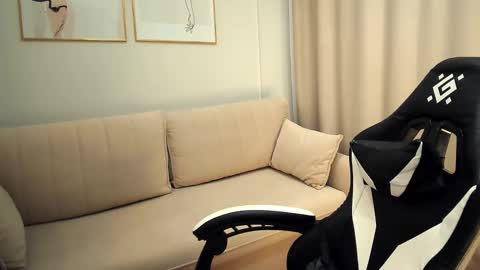 Adam online show from 09/25/25, 01:53