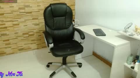 Snapshot of mrskatty chatting on 01/14/26, 07:52 Tell me Katty online show from 01/14/26, 07:52