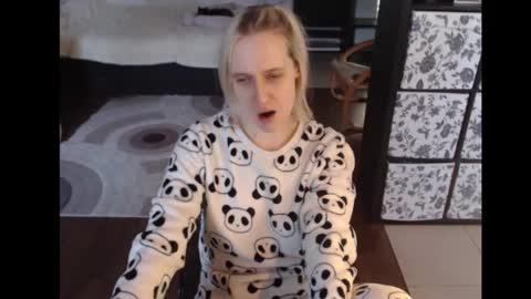 Sasha online show from 12/15/25, 09:13