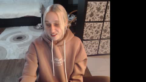 Sasha online show from 02/11/26, 05:51