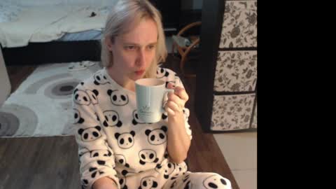 Sasha online show from 06/03/26, 01:52