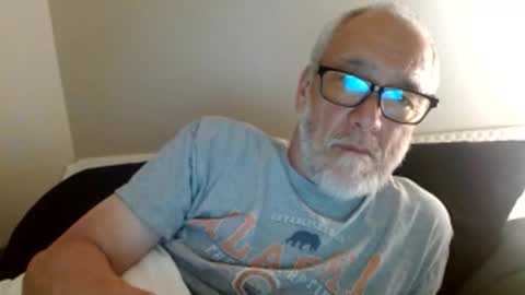 mrtease5 online show from 04/22/26, 04:04