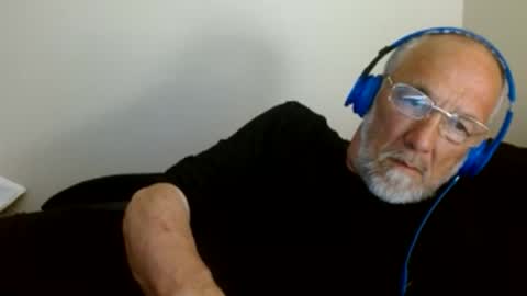 mrtease5 online show from 04/28/26, 03:33