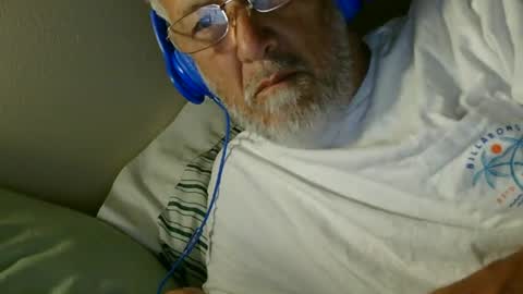Snapshot of mrtease5 chatting on 06/28/26, 08:42 mrtease5 online show from 06/28/26, 08:42