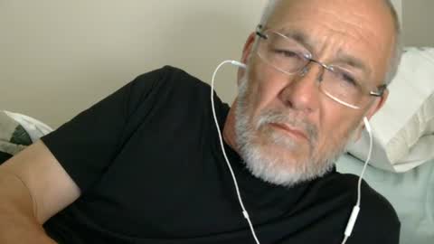 Snapshot of mrtease5 chatting on 07/09/26, 04:16 mrtease5 online show from 07/09/26, 04:16