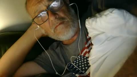 Snapshot of mrtease5 chatting on 07/19/26, 07:56 mrtease5 online show from 07/19/26, 07:56