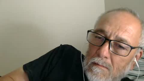 Snapshot of mrtease5 chatting on 07/27/26, 04:19 mrtease5 online show from 07/27/26, 04:19