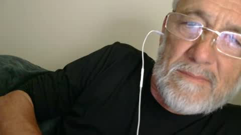 Snapshot of mrtease5 chatting on 07/30/26, 04:11 mrtease5 online show from 07/30/26, 04:11