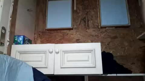 mrthickness80 online show from 12/21/25, 07:37