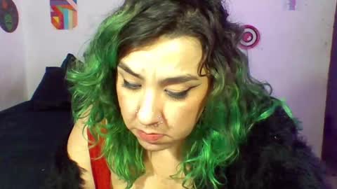 Snapshot of mrvenusx chatting on 06/11/26, 12:32 Mrs Venus online show from 06/11/26, 12:32